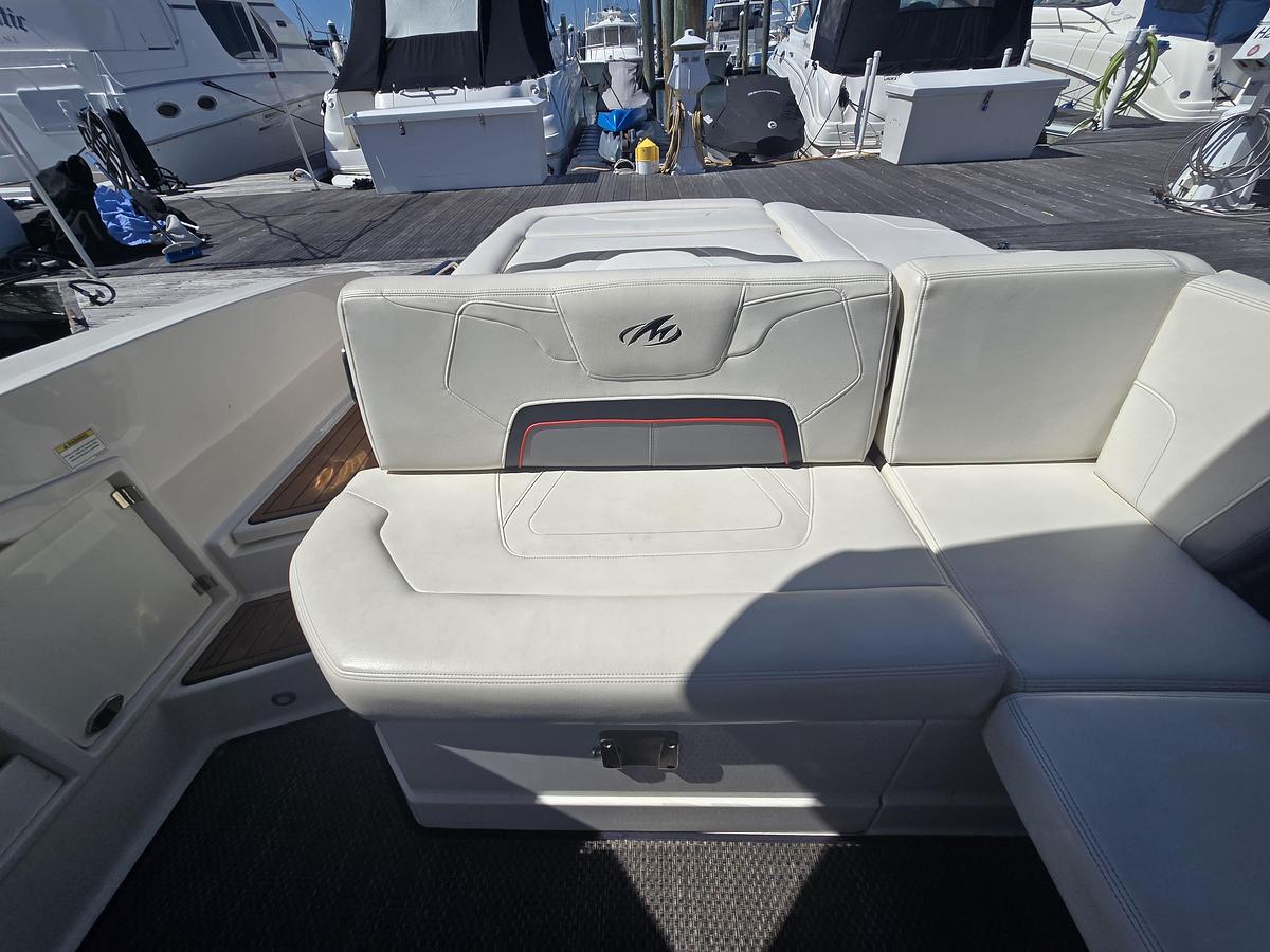 Used 2014 288 Monterey SS | 28ft