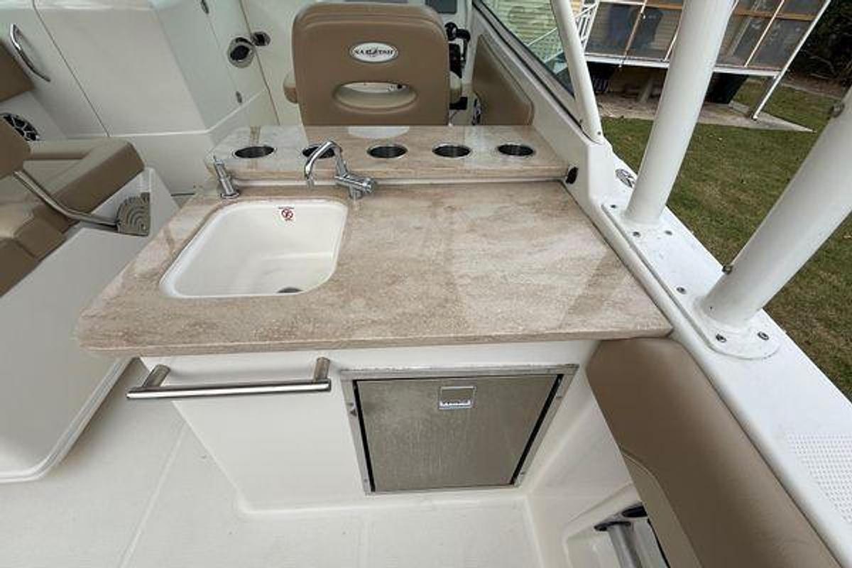 Used 2019 Sailfish 275 DC | 27'