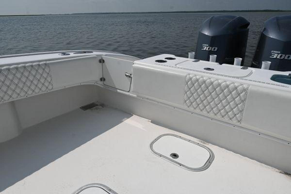 Used 2015 31' Cape Horn 31T | 31ft