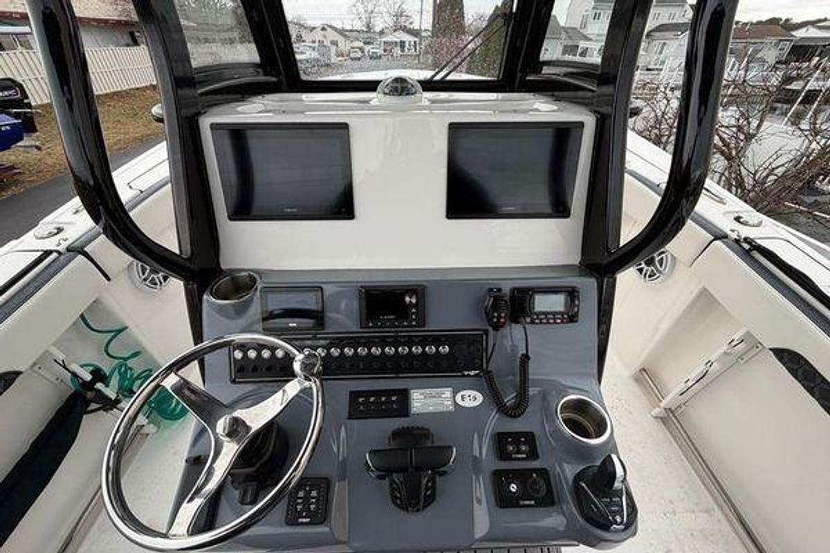 Used 2023 Tidewater 282 CC Adventure Bluewater | 28ft