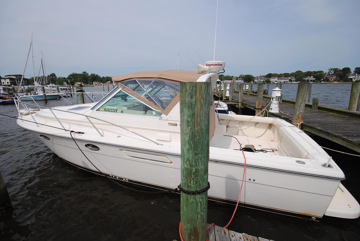 Used 1996 Tiara Yachts 3100 Open | 31ft