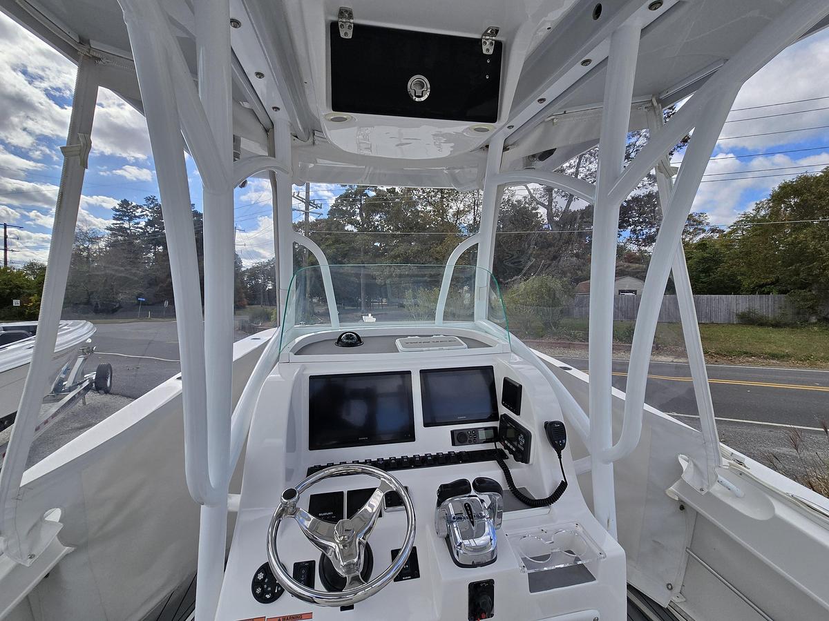 Used 2021 Twin Vee 310 CC | 31ft