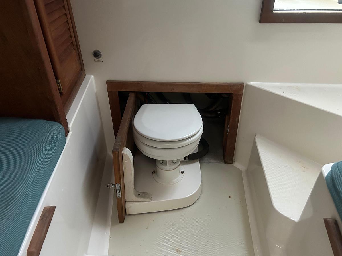 Used 1998 Carolina Classic 25 Express | 25ft