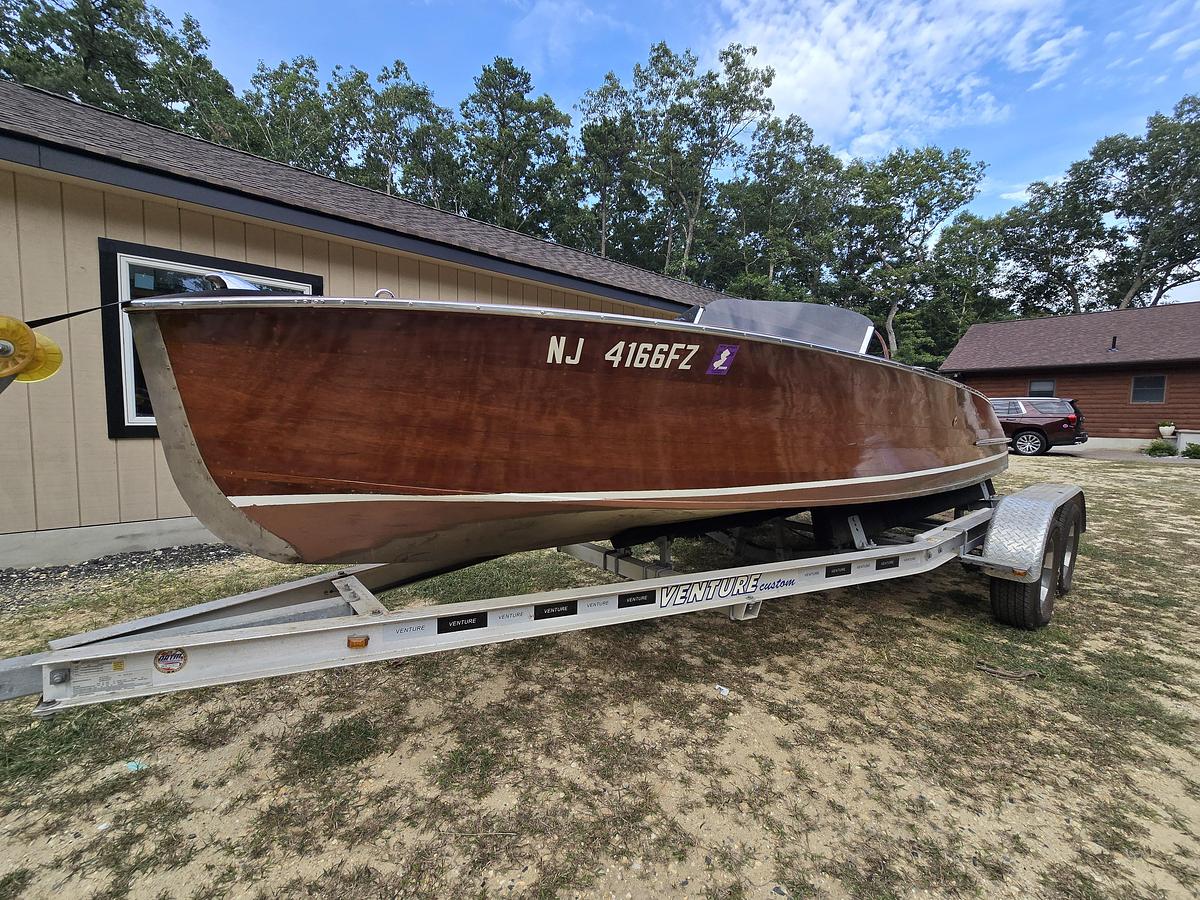 Used 1953 19' Chris-Craft 19 Racing Runabout | 19ft