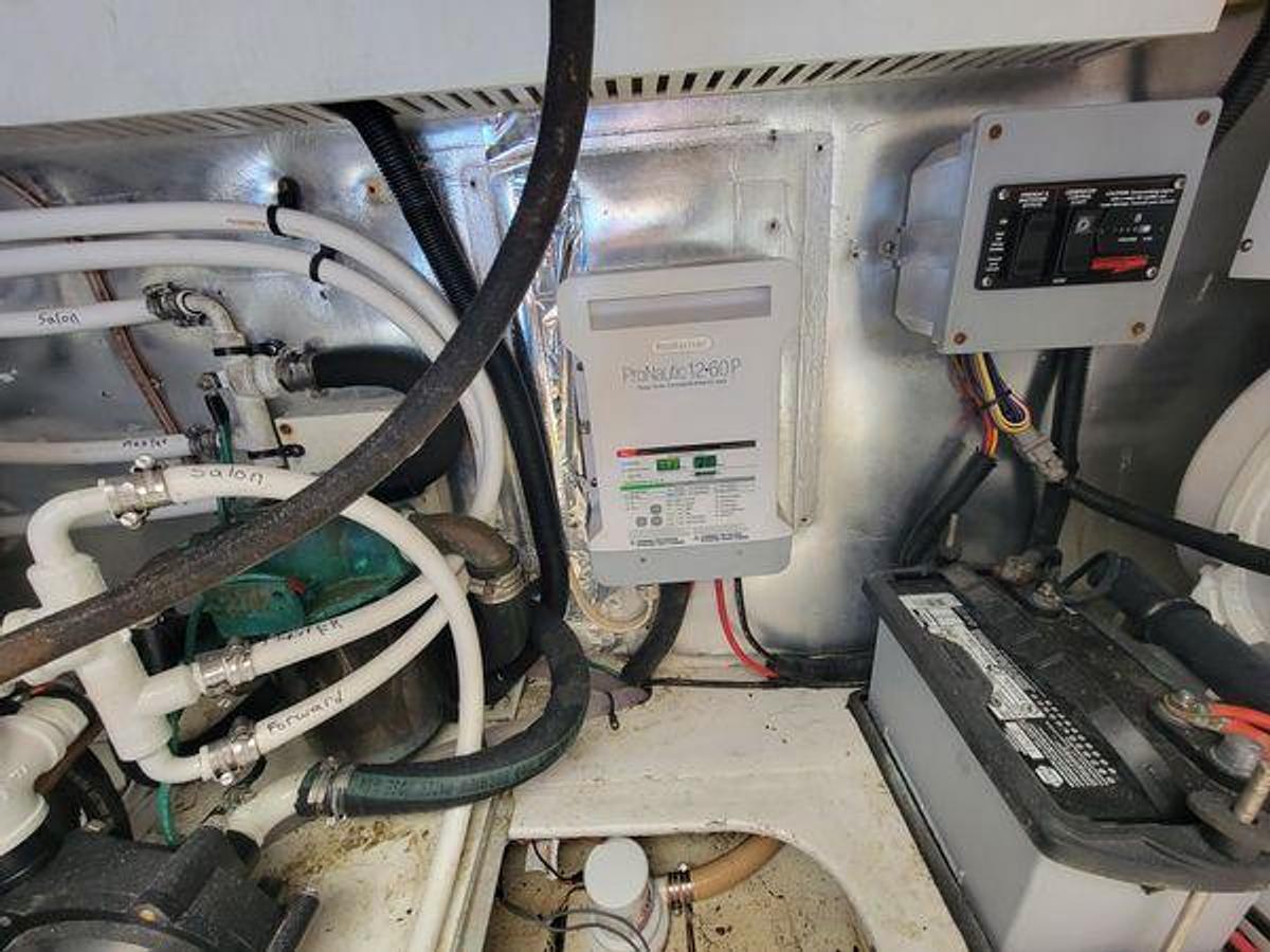 Used 2001 Ocean Yachts Super Sport - 56ft