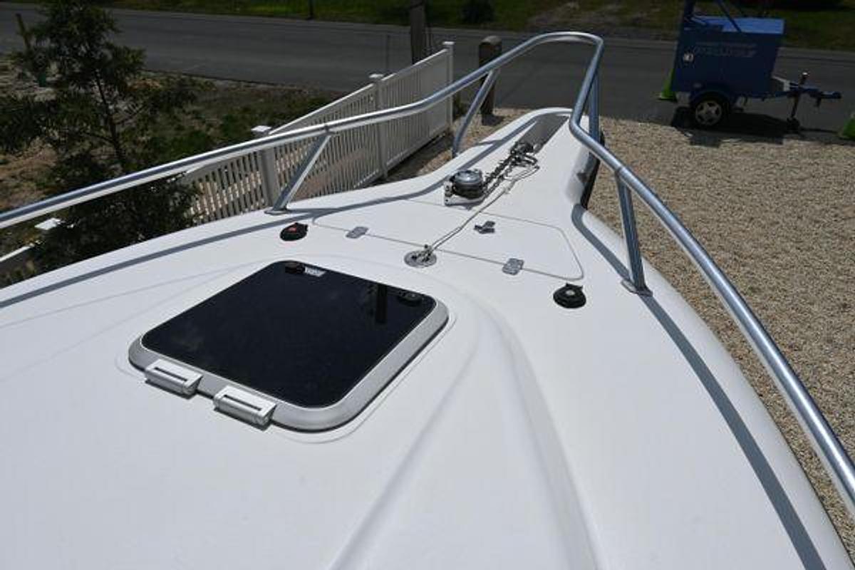 Used 32' Intrepid 323 Cuddy | 2002