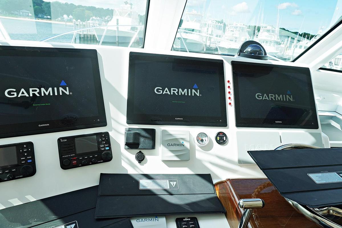 Used 2022 Henriques 42EXHT | 42ft