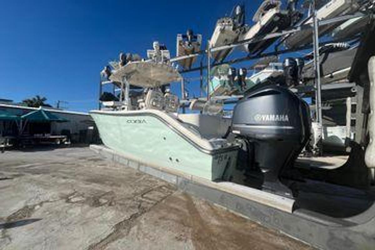 Used 2017 Cobia 277 Center Console | 27ft