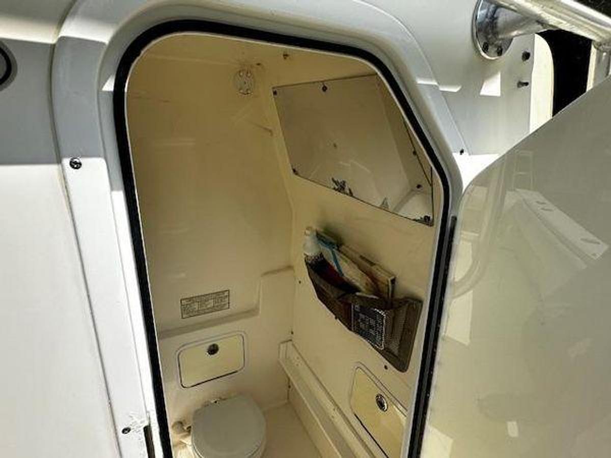 Used 2008 Regulator 29 Forward Seating | 29ft