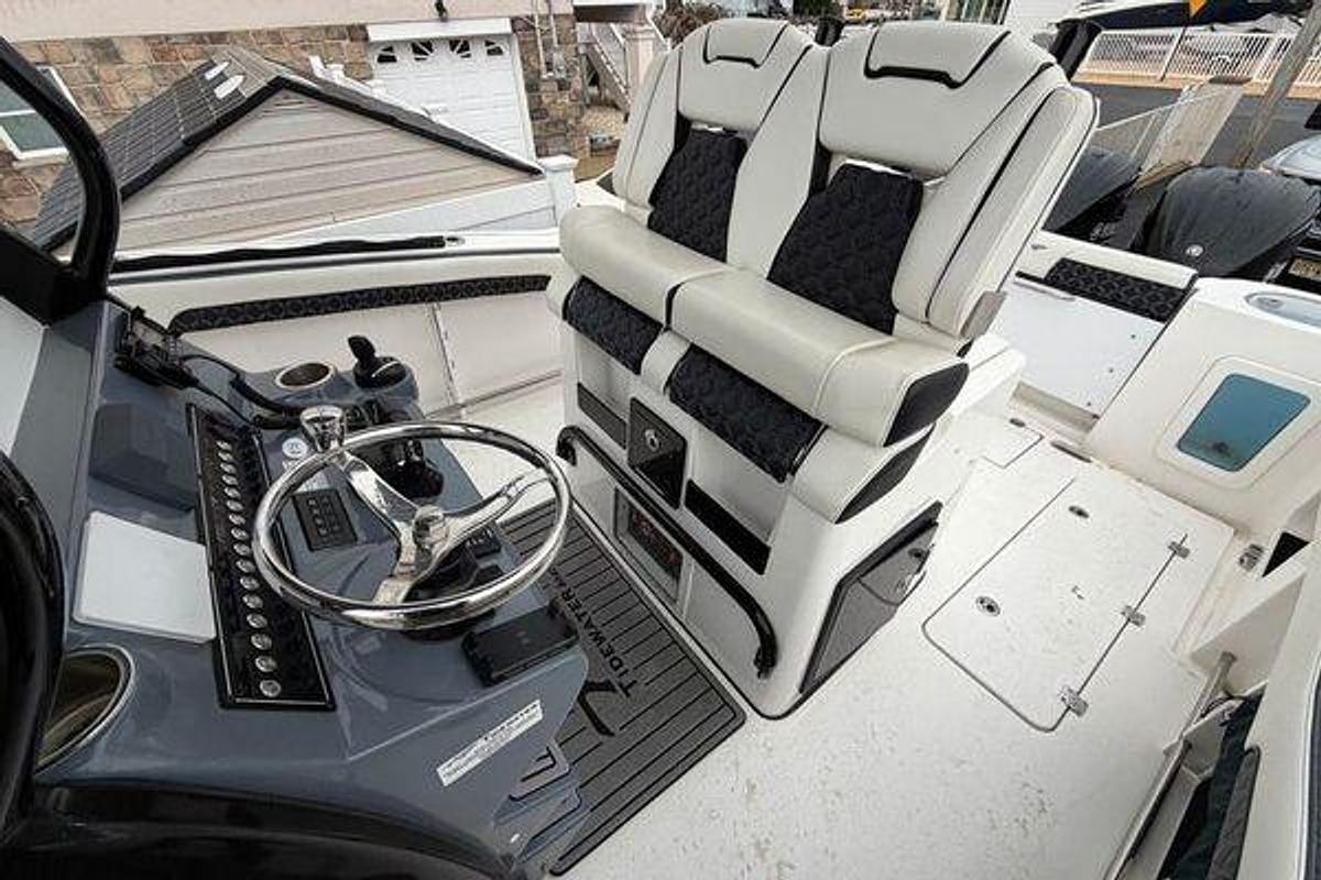 Used 2023 Tidewater 282 CC Adventure Bluewater | 28ft