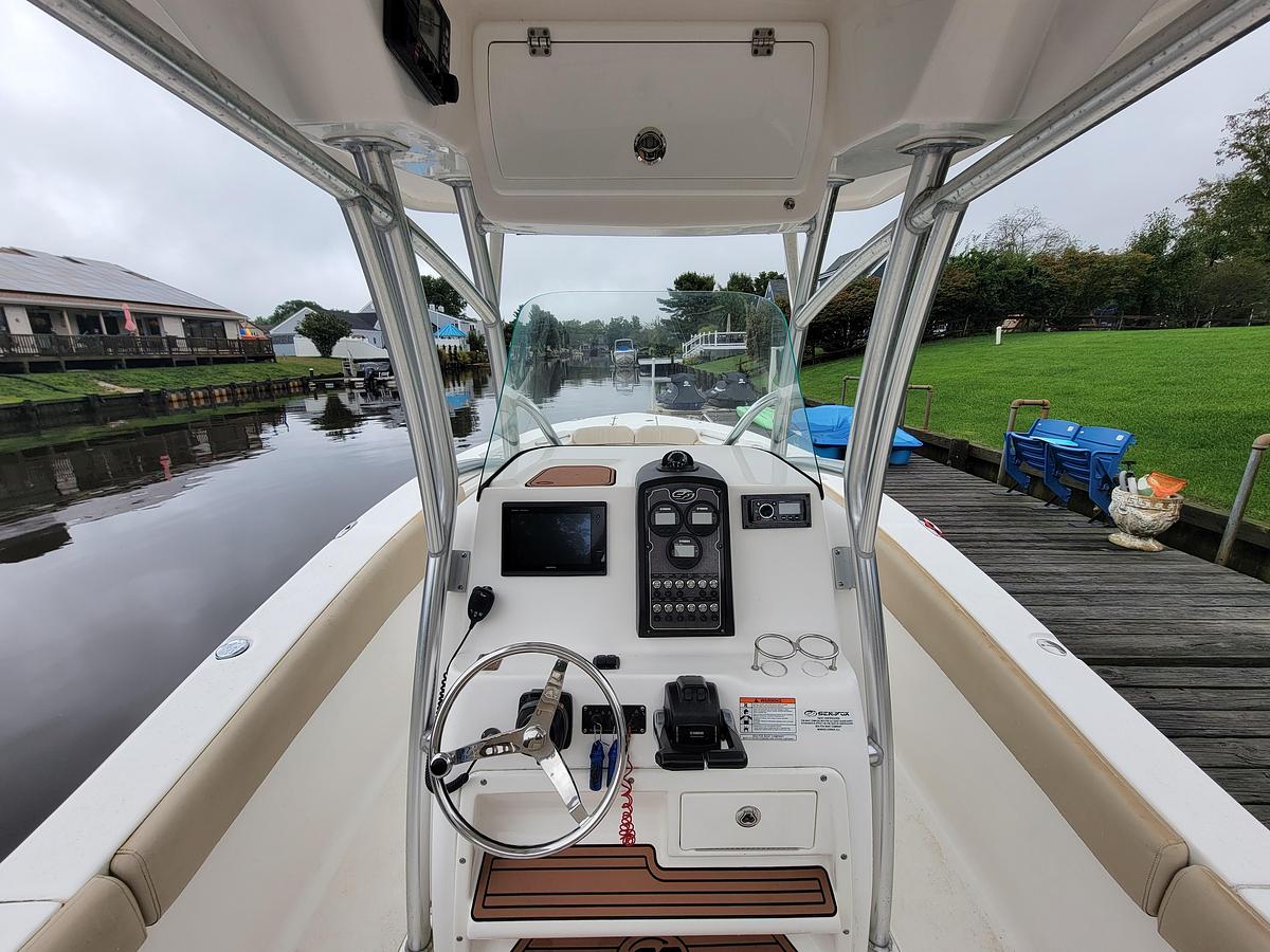 Used 2016 Sea Fox 266 Commander | 26ft