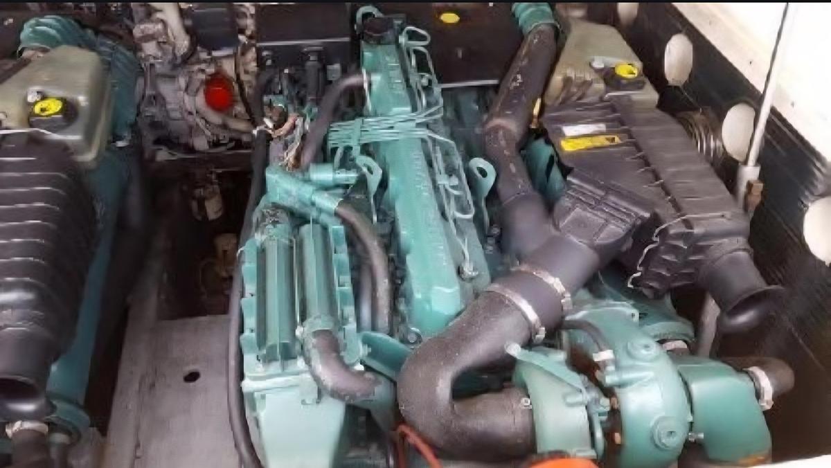 Used 2004 Carolina Classic 28 Express | 28ft