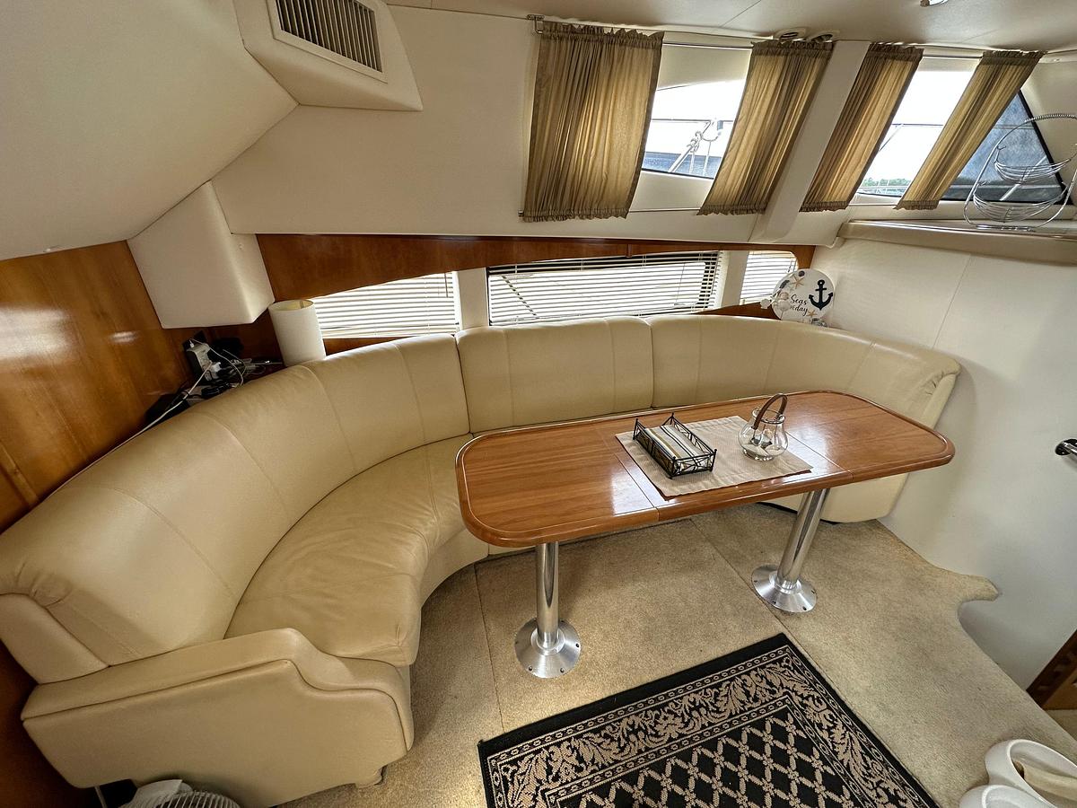 Used 2002 Carver 346MY | 36ft