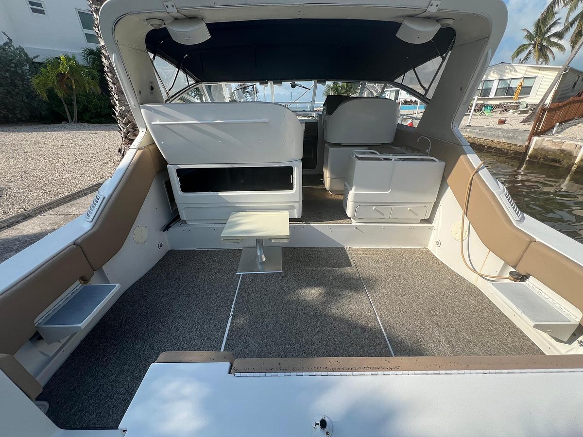 Used 1990 Trojan 11 Meter Express | 38ft