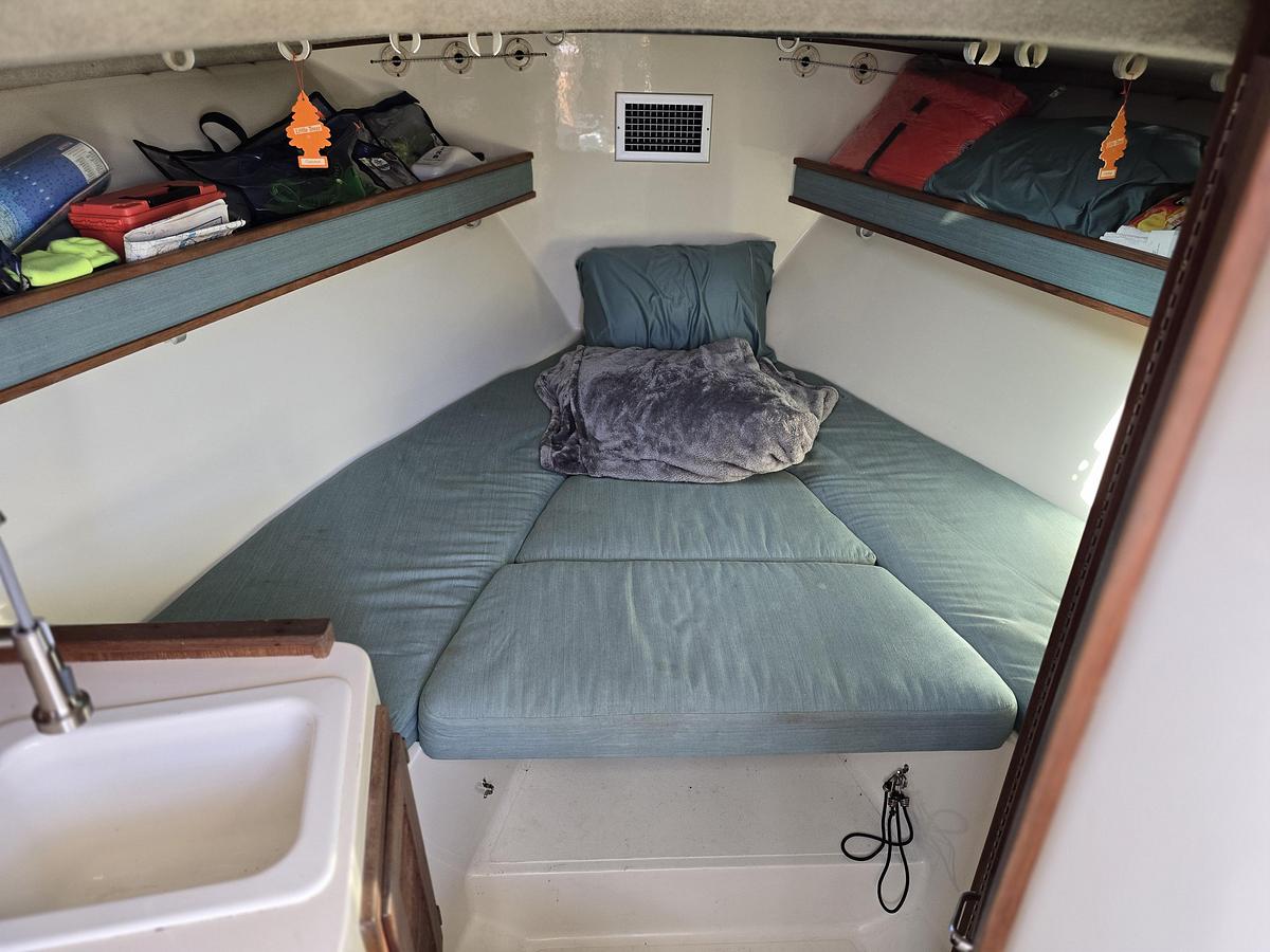 Used 2002 Carolina Classic 28 Express | 28ft