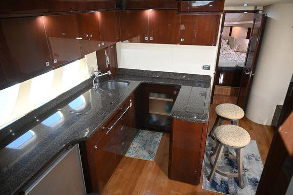 Used 2008 55' Sea Ray 550 Sundancer | 55ft