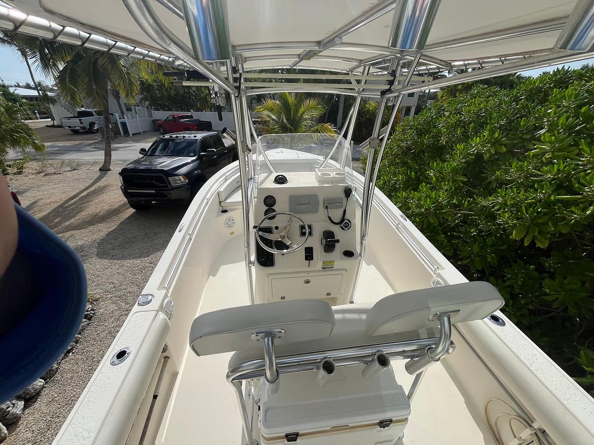 Used 2014 Cobia 217 Center Console | 22ft