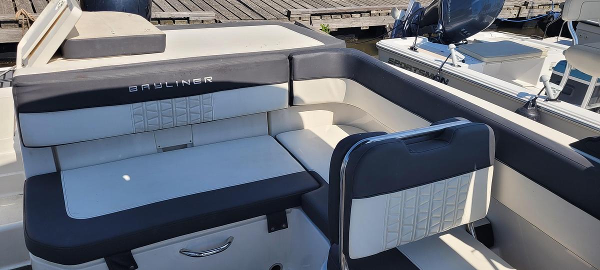 Used 2020 Bayliner VR5 Bowrider OB | 20ft