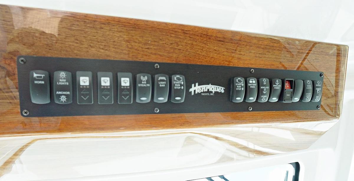 Used 2022 Henriques 42EXHT | 42ft