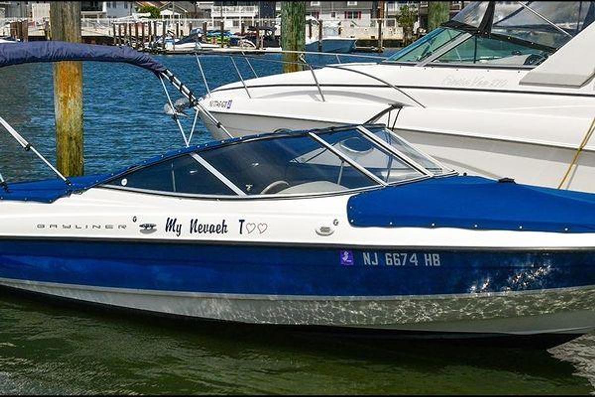Used 2005 22' Bayliner Bowrider 225 | 22ft