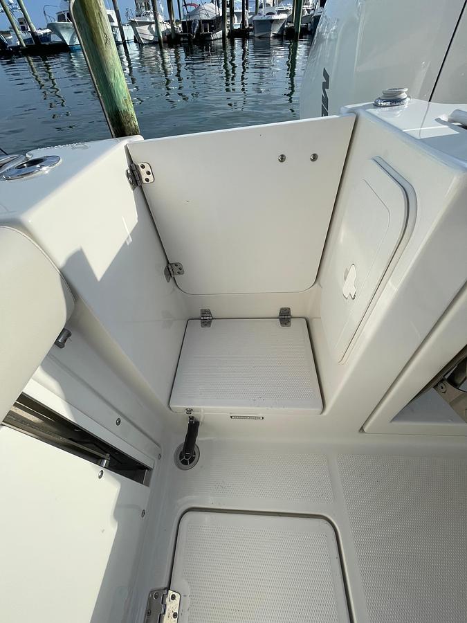 Used 2021 Sailfish 276 DC | 28ft