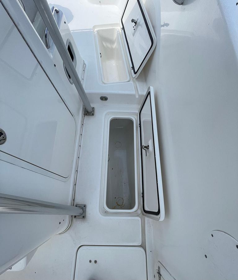 Used 2004 Century 3200 Center Console | 32ft