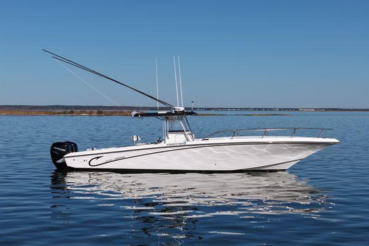 Used 2008 38' Fountain 38 Tournament Edition