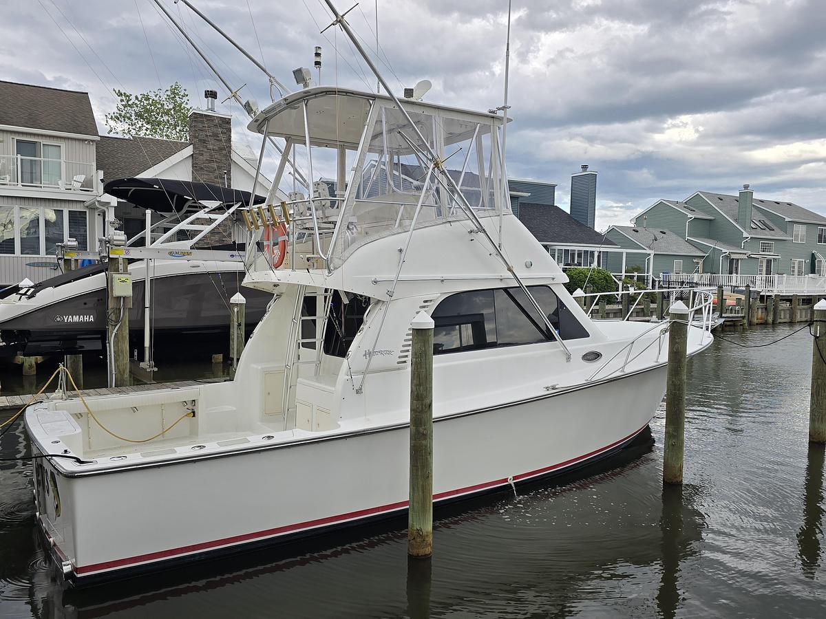 Used 2003 35' Henriques Sportfisherman Flybridge | 35ft