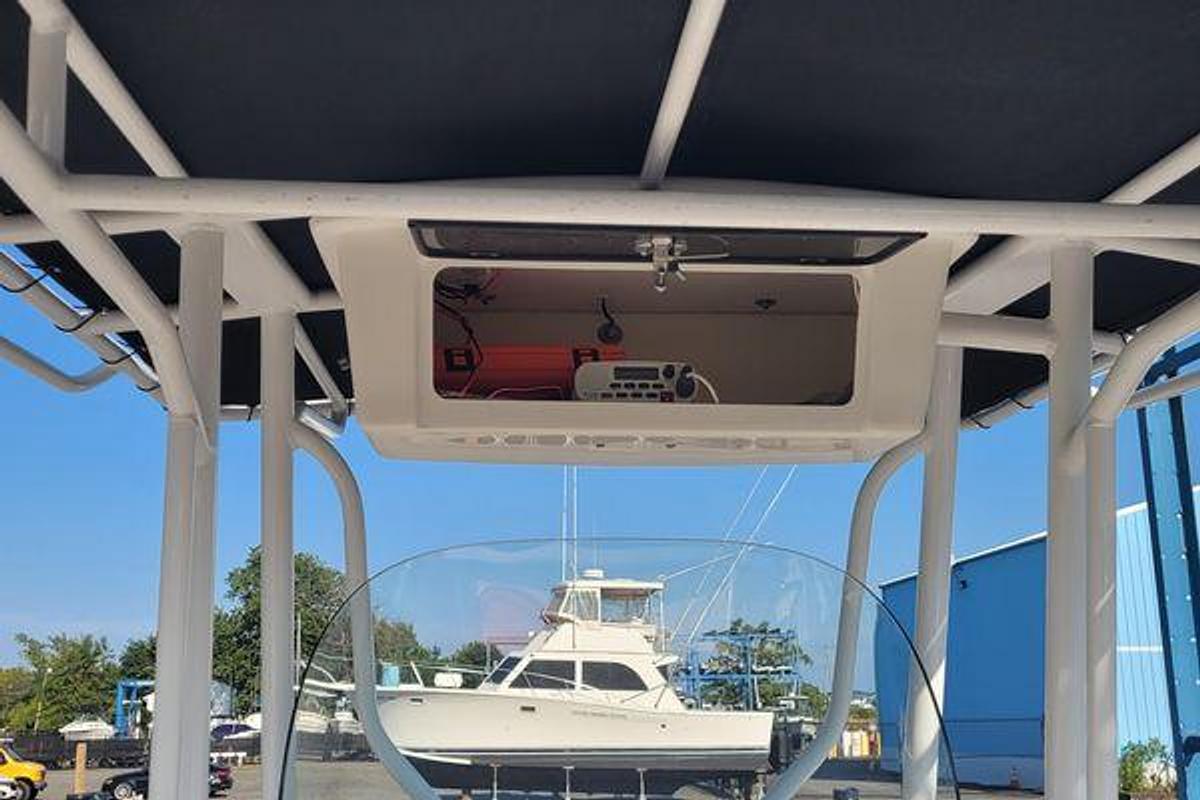 Used 2022 21' Aquasport 2100 Center Console | 21ft