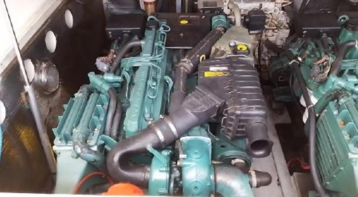 Used 2004 Carolina Classic 28 Express | 28ft