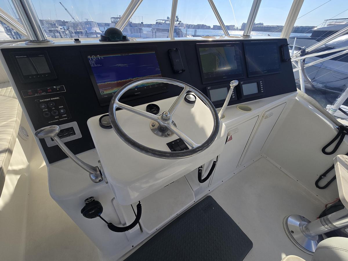 Used 2002 52' Ocean Yachts 52 Super Sport | 52ft