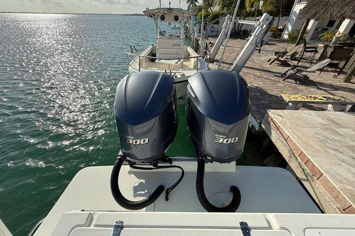 Used 2021 28' Parker 2801 Center Console | 28ft