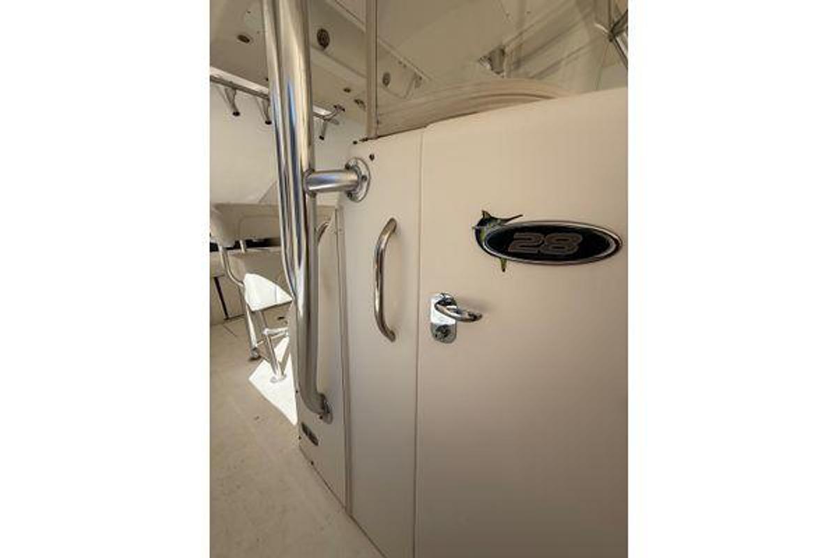 Used 2015 Regulator 28 Forward Seating | 28ft