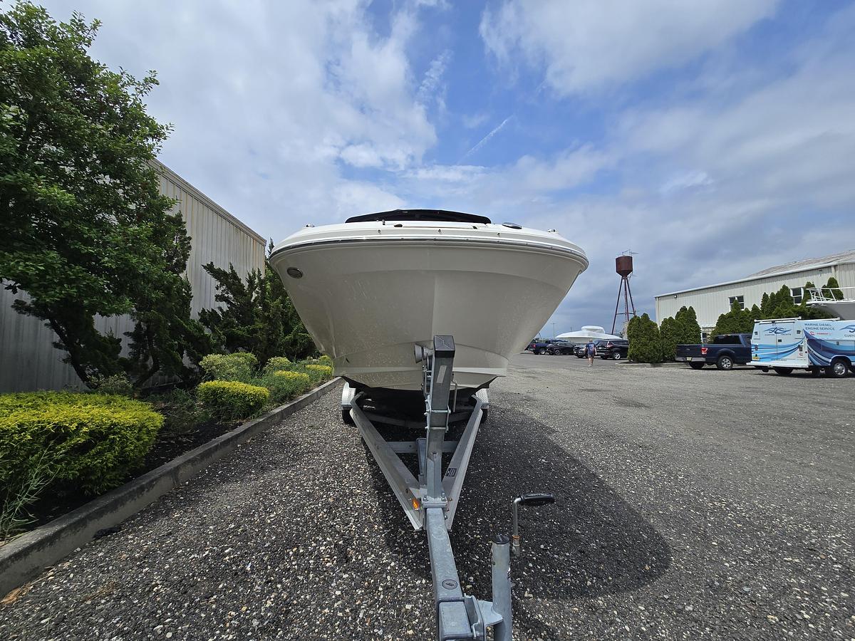 Used 2019 25' Sea Ray SDX 250