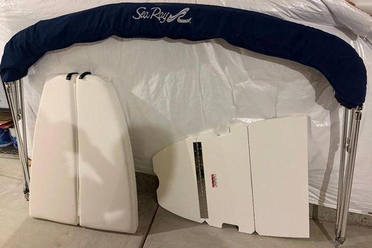 Used 2012 Sea Ray 240 Sundeck | 24ft