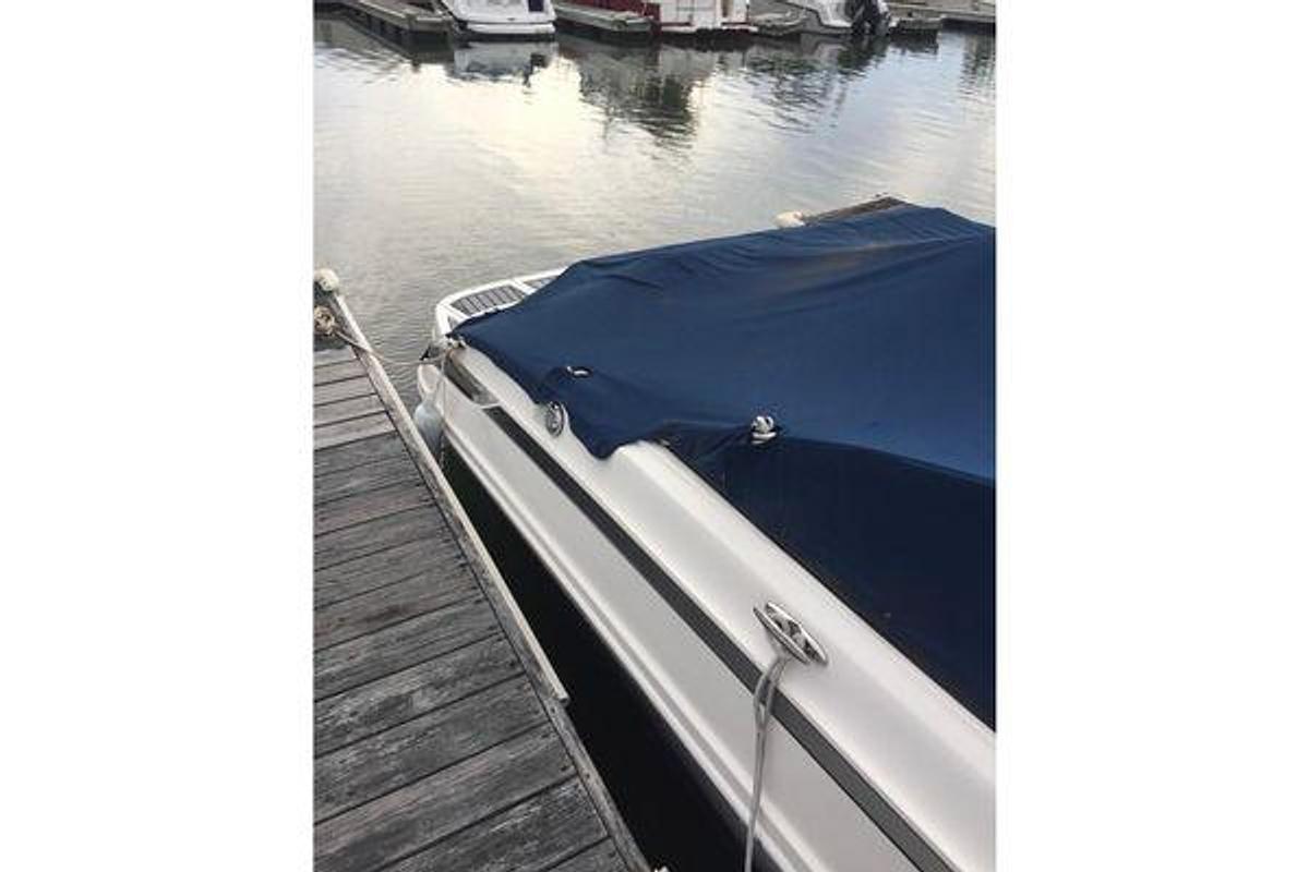 Used 2012 Sea Ray 240 Sundeck | 24ft