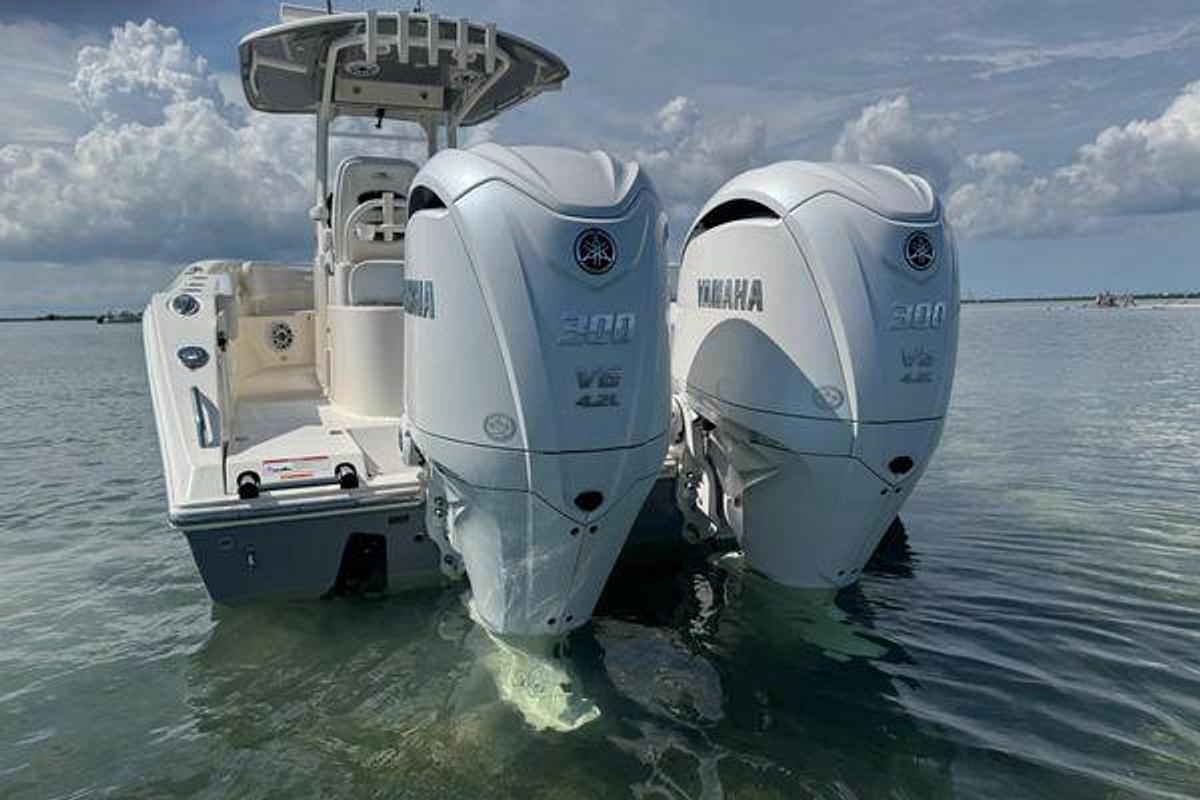 Used 2023 Cobia 280 Center Console | 28ft