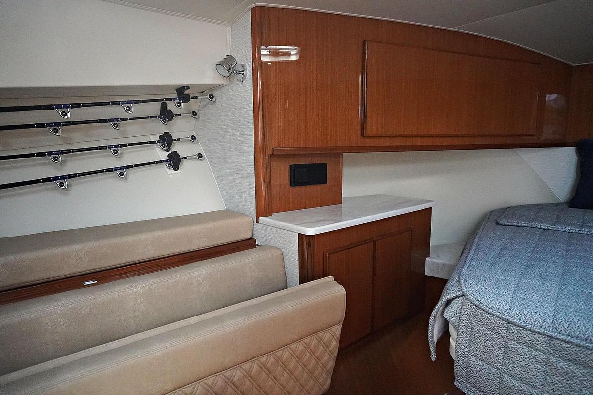 Used 2022 Henriques 42EXHT | 42ft