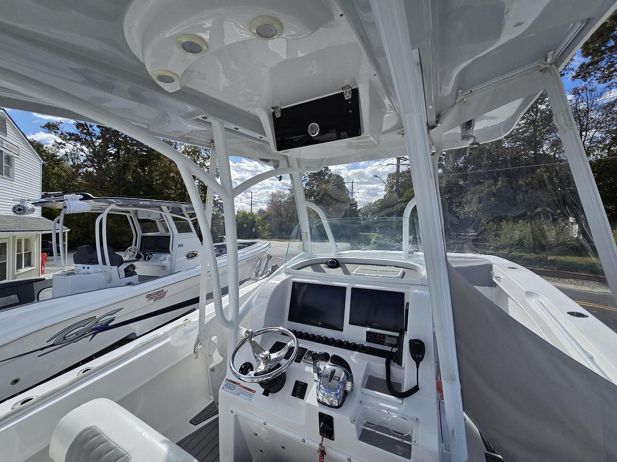 Used 2021 Twin Vee 310 CC | 31ft