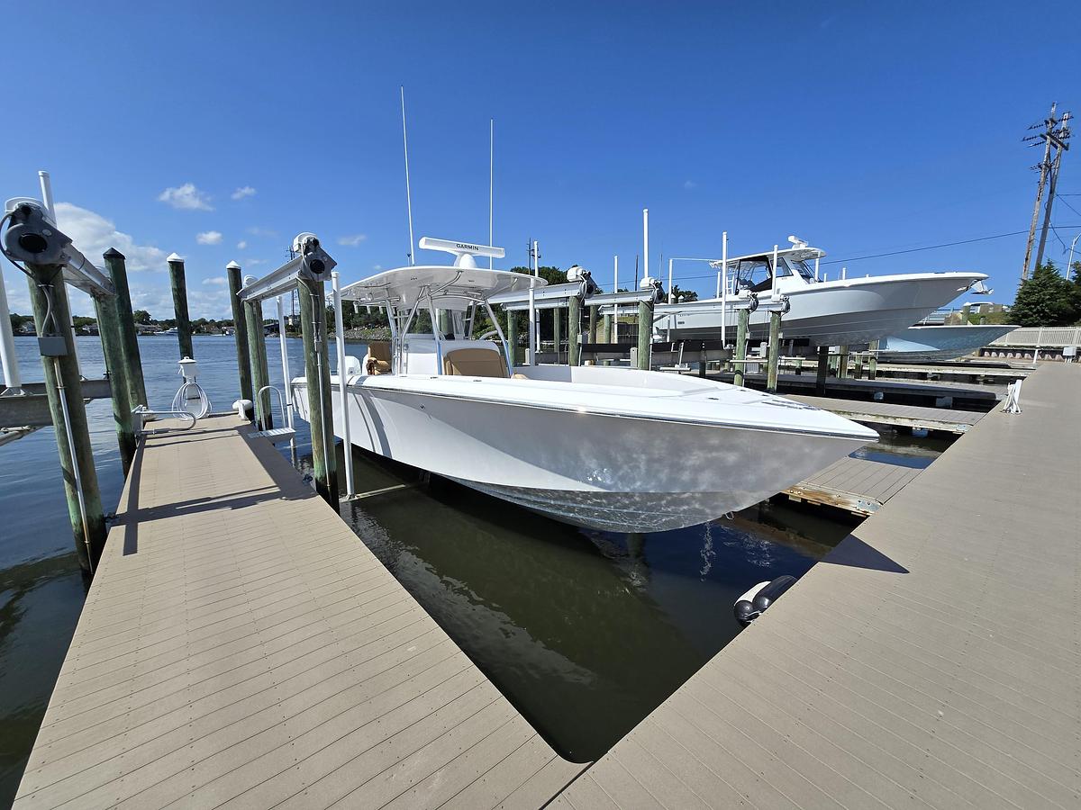 Used 2025 35 Bahama Super Center Console - 35ft