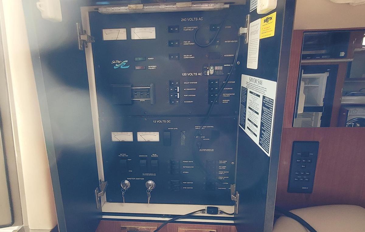 Used 1998 Sea Ray 450 Sundancer | 46ft