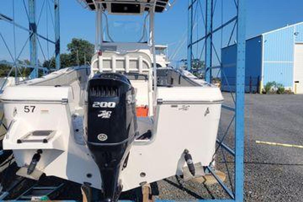 Used 2022 21' Aquasport 2100 Center Console | 21ft
