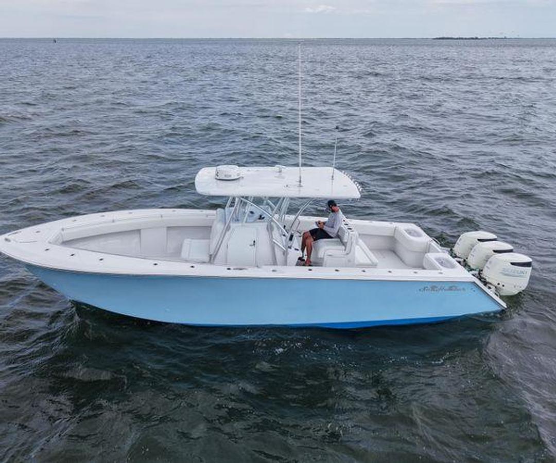 Used 2019 SeaHunter 33 Tournament | 33ft