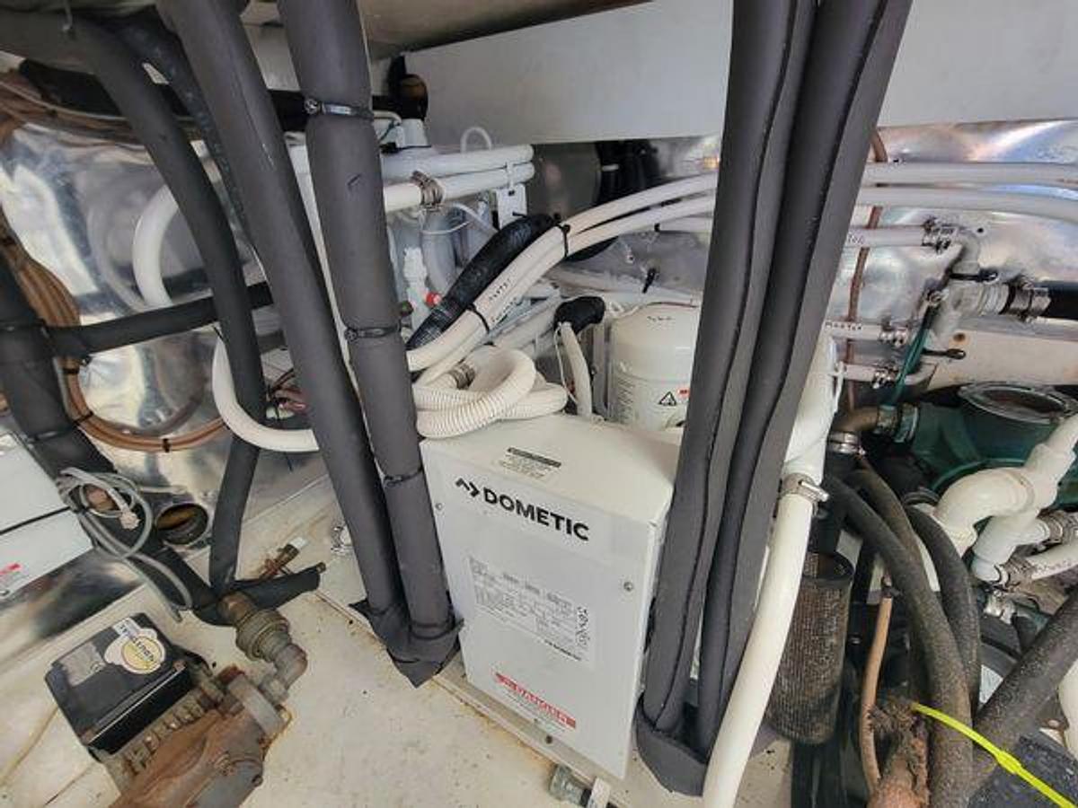 Used 2001 Ocean Yachts Super Sport - 56ft