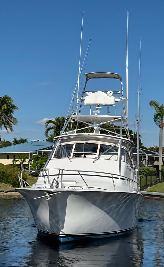 Used 1999 40' Ocean Yachts Open