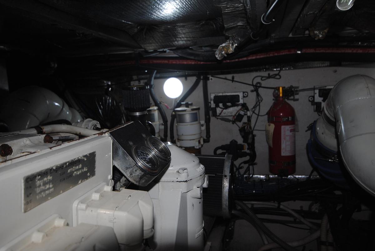 Used 2005 Sea Ray 390 Motor Yacht | 39ft