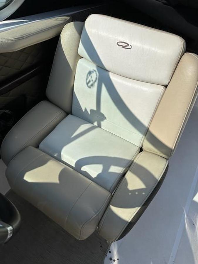 Used 2014 Regal 2700 Bowrider | 27ft