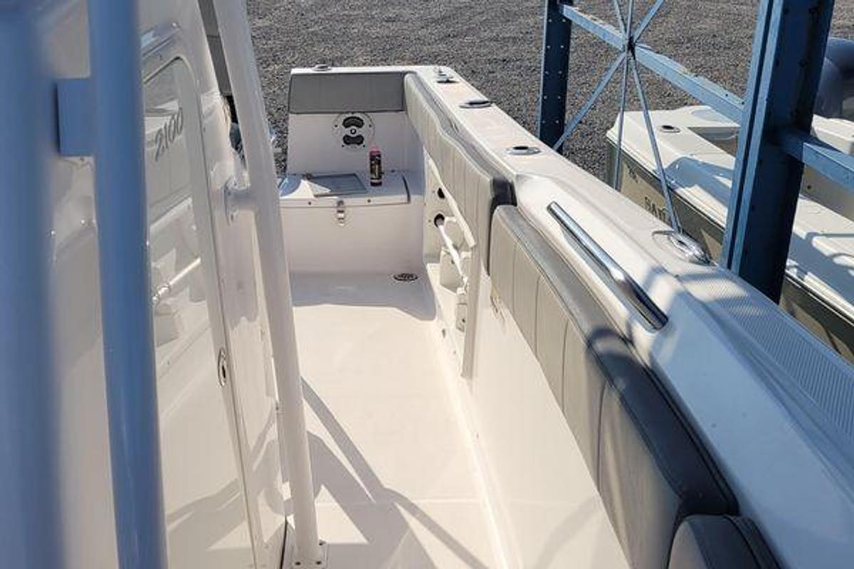 Used 2022 21' Aquasport 2100 Center Console | 21ft