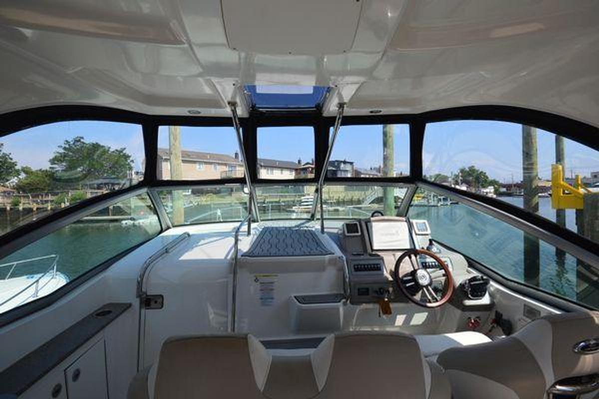 Used 2012 33' Chaparral 330 Signature | 33ft