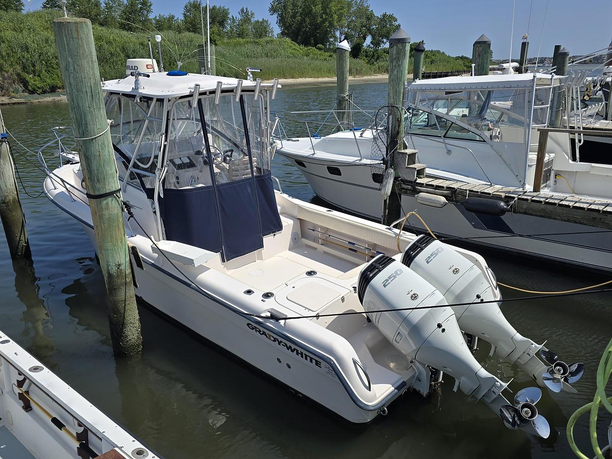 Used 2001 28ft Grady-White 282 Sailfish